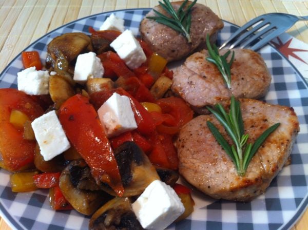 low carb Gemüsemix mit Schweinefilet Das low carb Gemüsemix mit Schweinefilet