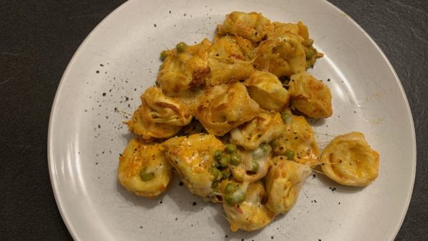 Überbackene Spinat-Tortellini